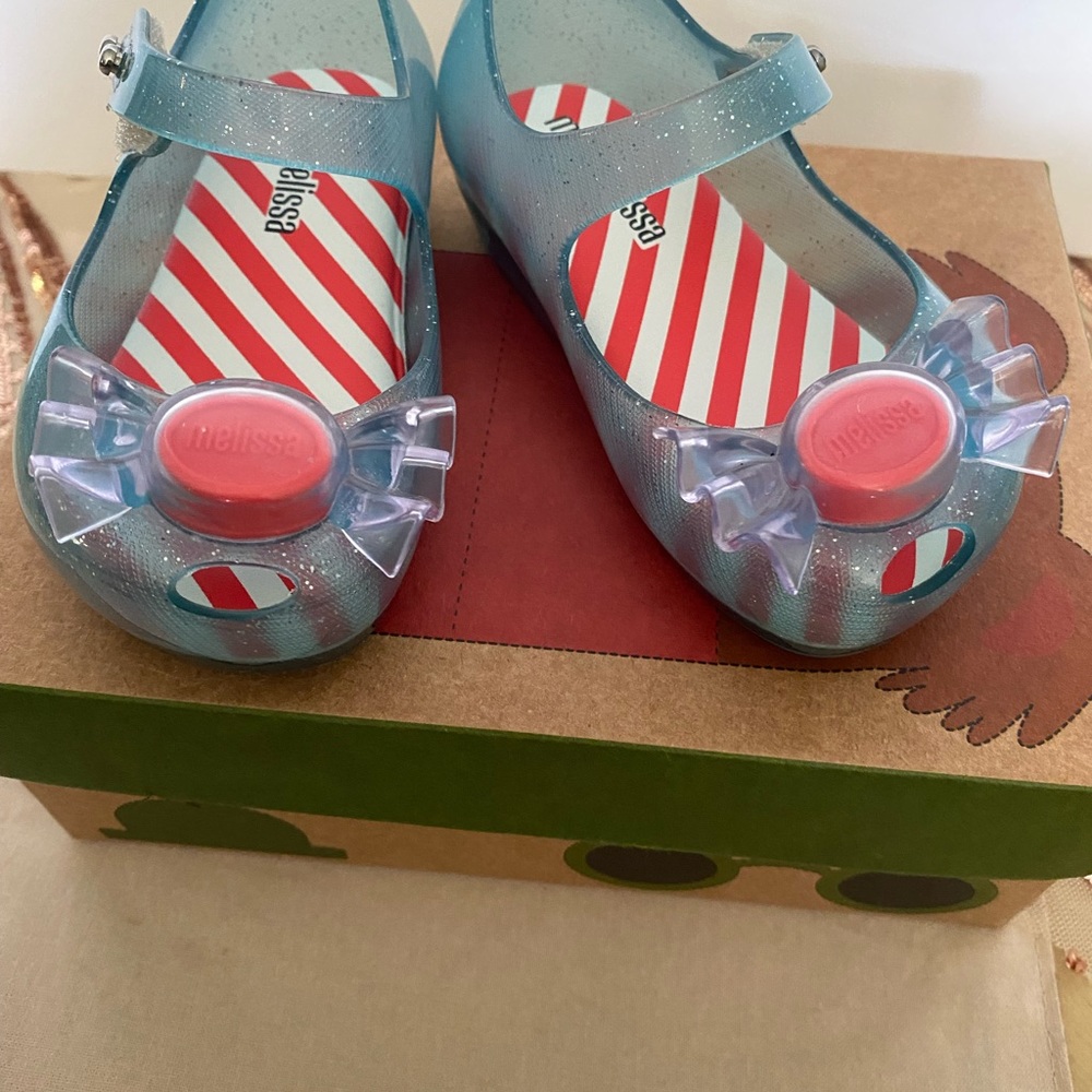 COPY - mini melissa size 5. Melissa - Unisex-Child Mini Ultagi